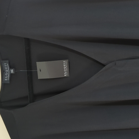 Eloquii Twist Front Short Sleeve Top - Picture 7 of 12